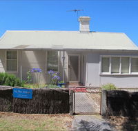 Holly's Holiday Home - Geraldton Accommodation