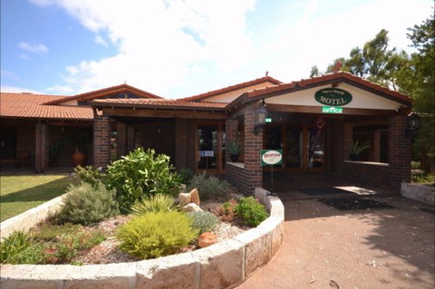 Wave Rock Motel - Geraldton Accommodation 0