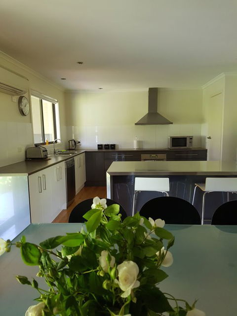 Studio Venti Sette - Geraldton Accommodation 1