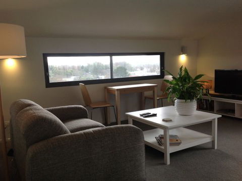 Studio Venti Sette - Geraldton Accommodation 11