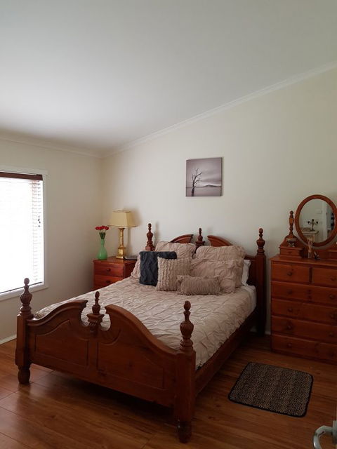 Studio Venti Sette - Geraldton Accommodation 32