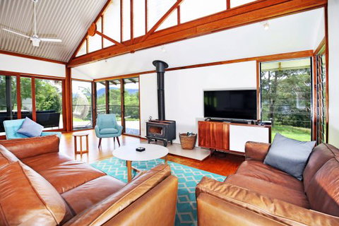 Tara - Geraldton Accommodation 1