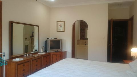 Gaerwood Bed Breakfast - Geraldton Accommodation 2