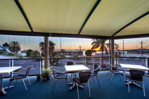 Adventure Backpackers - Geraldton Accommodation 5