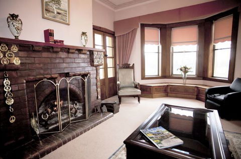 Beauchamp House - Geraldton Accommodation 3