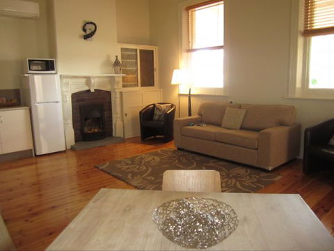 Clydesdale Cottage Bed & Breakfast - Geraldton Accommodation 2