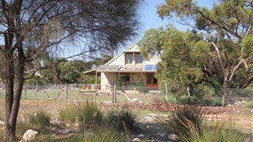 Broken Gum Country Retreat - Geraldton Accommodation 0