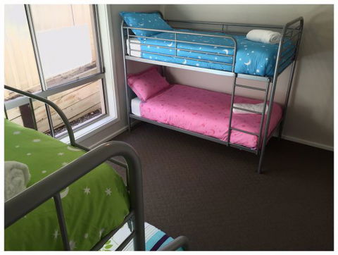 Adore 6 Villa - Geraldton Accommodation 8