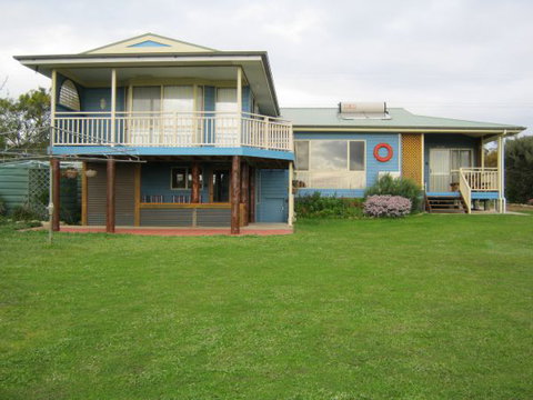 Baudins View Holiday House - Geraldton Accommodation 0