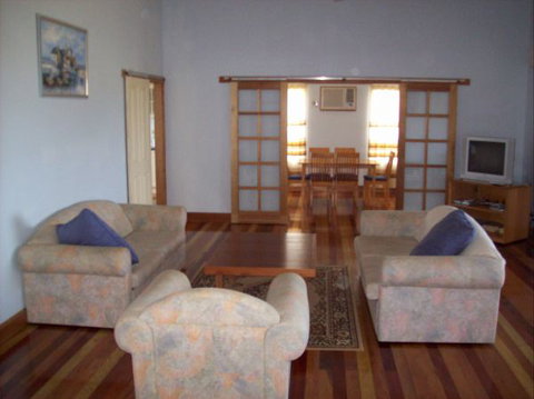 Baudins View Holiday House - Geraldton Accommodation 4