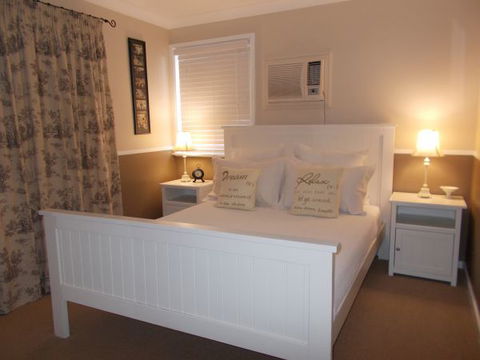 BelleBrook - Geraldton Accommodation 3