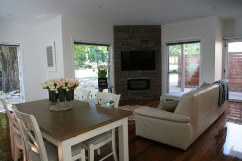 Beyond Bliss Guesthouse Two - Geraldton Accommodation 1