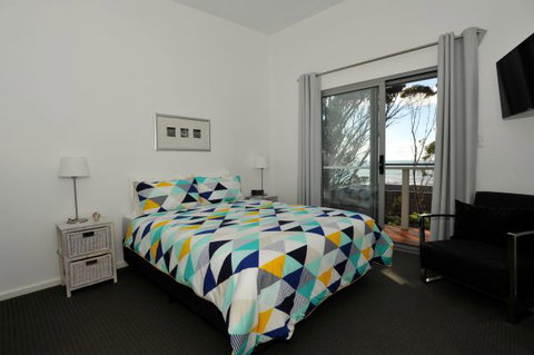 Carpe Diem - Geraldton Accommodation 6