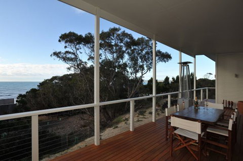 Carpe Diem - Geraldton Accommodation 9