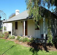 Cameron's Cottage - Geraldton Accommodation