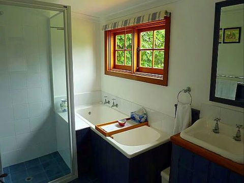Cameron's Cottage - Geraldton Accommodation 4