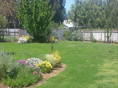 Cameron's Cottage - Geraldton Accommodation 6