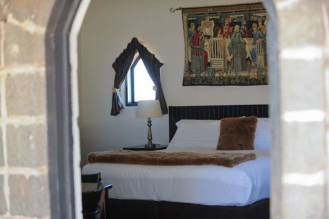 Castle Suites - Kryal Castle - Geraldton Accommodation 2