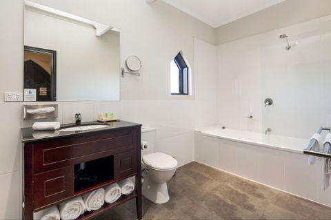 Castle Suites - Kryal Castle - Geraldton Accommodation 4