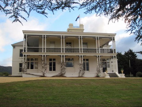 Claremont House - Geraldton Accommodation 2