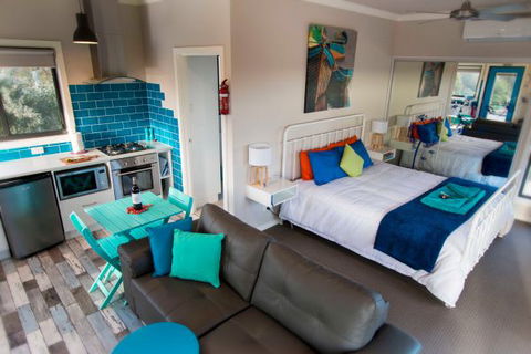 Coorong Cabins - Geraldton Accommodation 2