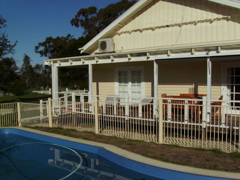 Daisyburn Homestead - Geraldton Accommodation 3