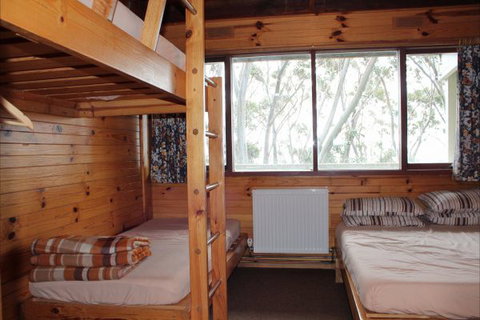 Edski Lodge - Geraldton Accommodation 1