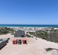 Fowlers Bay Beach House - Geraldton Accommodation