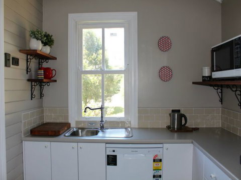 Fosterton School House - Geraldton Accommodation 1