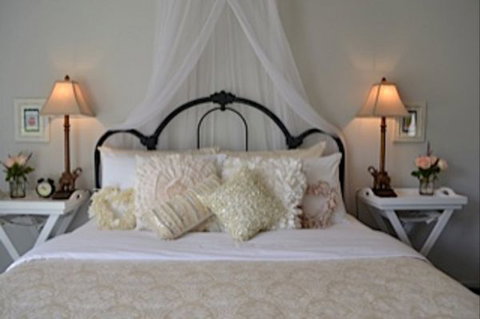 Garden Cottage B And B - Geraldton Accommodation 0