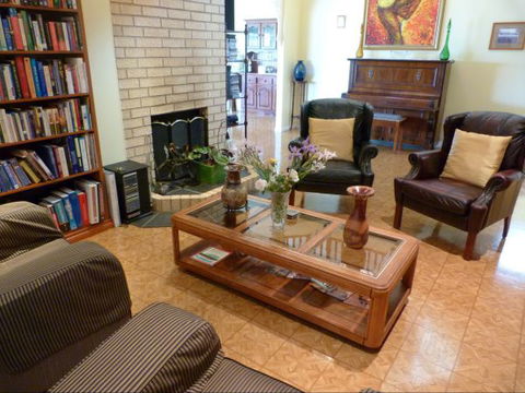 Grovely House Bed And Breakfast - Geraldton Accommodation 3