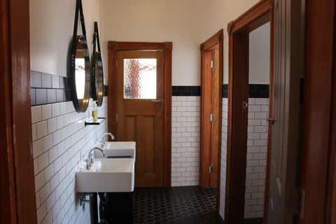 Guildford Hotel - Geraldton Accommodation 4
