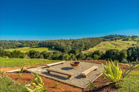 Hinterland Harmony - Geraldton Accommodation 1