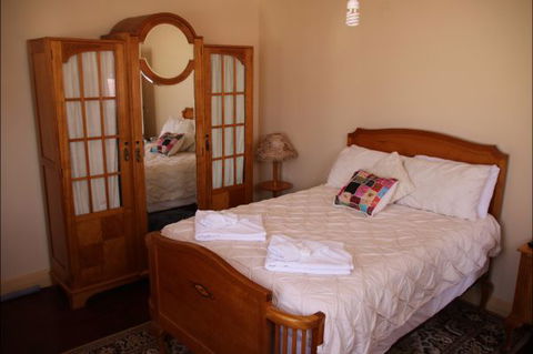 Hotel Corones Charleville - Geraldton Accommodation 2