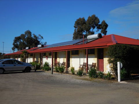 Inglewood Motel And Caravan Park - Geraldton Accommodation 1