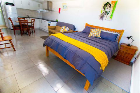 Karymbalee Cottage - Geraldton Accommodation 1