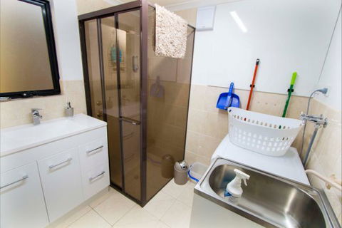 Karymbalee Cottage - Geraldton Accommodation 2