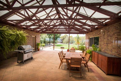 Limestone Ridge - Holiday House - Geraldton Accommodation 5