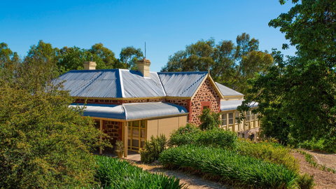 Red Gum Retreat - Geraldton Accommodation 0