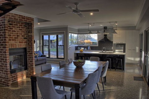 Lusso KV - Geraldton Accommodation 5