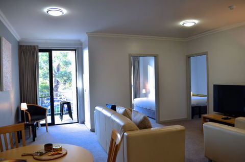 Mansfield Apartments - Geraldton Accommodation 2