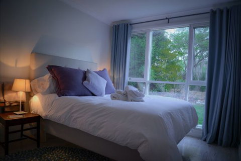 Mrs Simpson Cottage At Norala Garden - Geraldton Accommodation 4