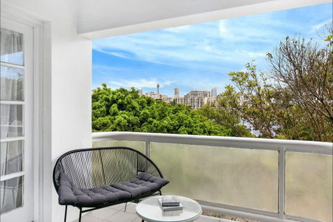 New Beach Apartment - Geraldton Accommodation 0
