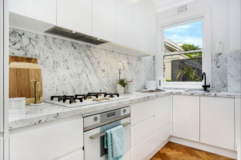 New Beach Apartment - Geraldton Accommodation 5
