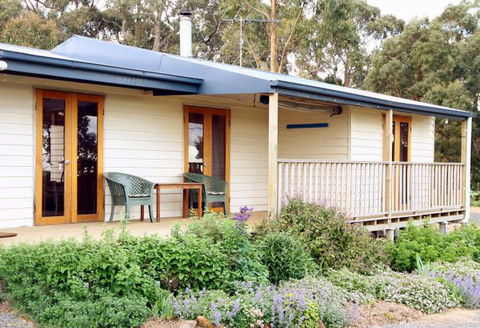 Oakhill Cottage - Geraldton Accommodation 0