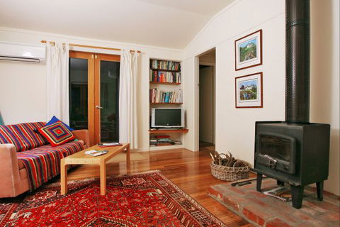 Oakhill Cottage - Geraldton Accommodation 1