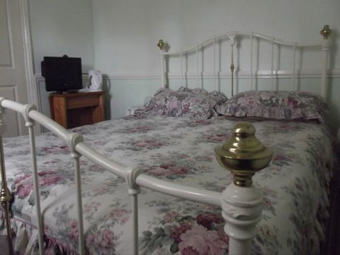 Olive Grove Retreat - Geraldton Accommodation 3