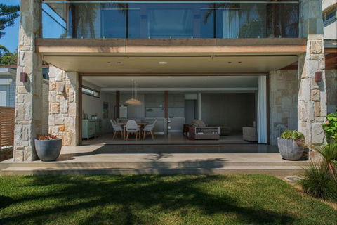 Pittwater Beach House - Geraldton Accommodation 9