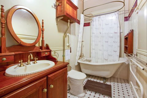 Plynlimmon: The Cottage At Kurrajong - Geraldton Accommodation 6