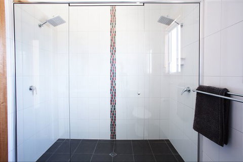 RED FIN Part Of BLUE FIN HOLIDAY HOMES - Geraldton Accommodation 8